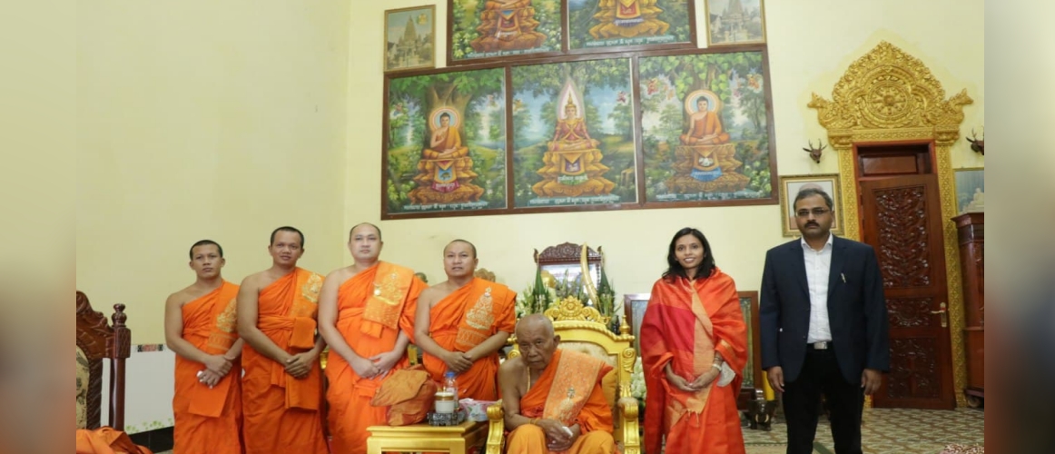  Meeting of Ambassador of India with His Holiness Tep Vong, Supreme Patriarch of Maha Nikaya Sangha of Cambodia